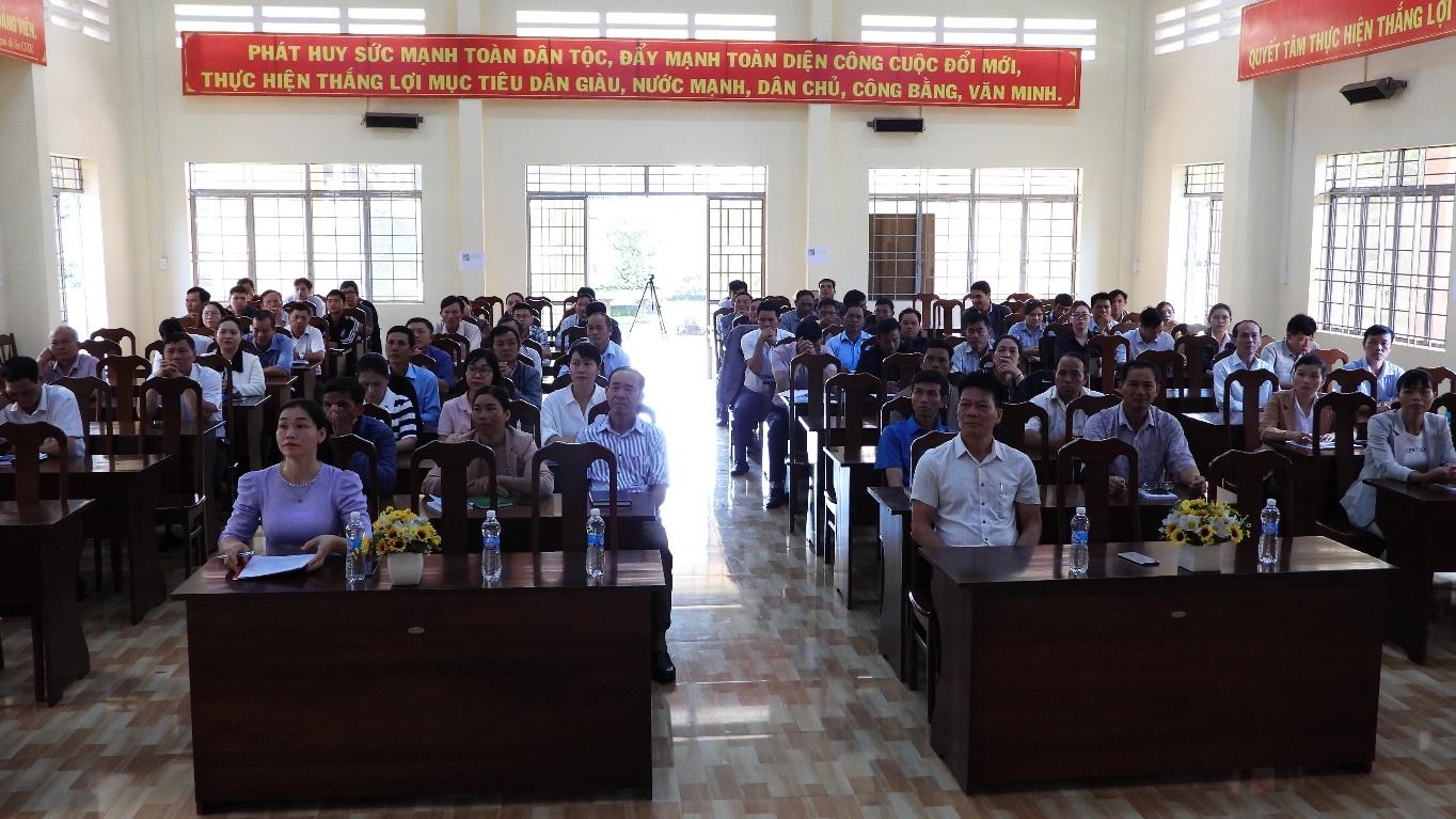 Khai giảng lớp bồi dưỡng công tác đảng cho bí thư chi bộ và cấp ủy viên cơ sở khóa I năm 2025