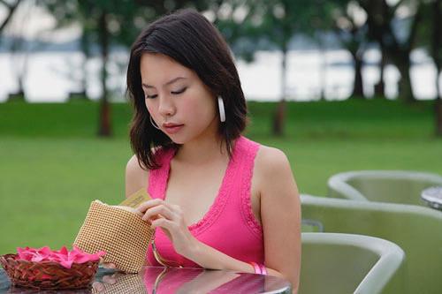 Một phút vô ý, em thành gái lẳng lơ