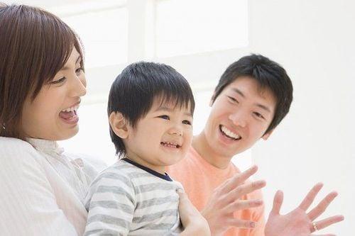 Dạy con tập nói: Kiến thức cần biết