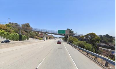 Bối Cảnh Của Cầu Đi Bộ Đường Farallones