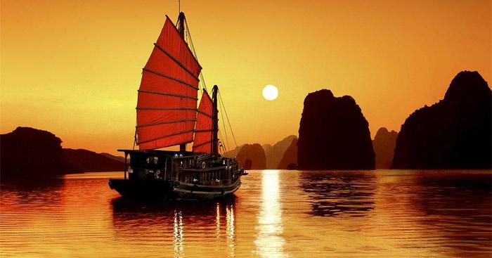 Văn mẫu lớp 11: Phân tích ý nghĩa lời đề từ và nhan đề bài thơ Tràng Giang                                   2 Dàn ý & 10 bài văn mẫu lớp 11