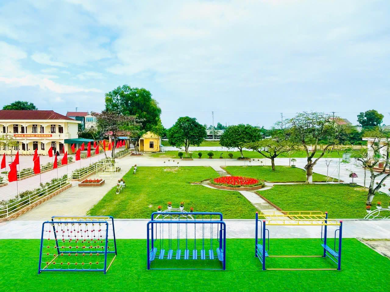 Ấn tượng về Trường Tiểu học Xuân An một ngôi trường Xanh- Sạch- Đẹp- An toàn - Hạnh phúc.