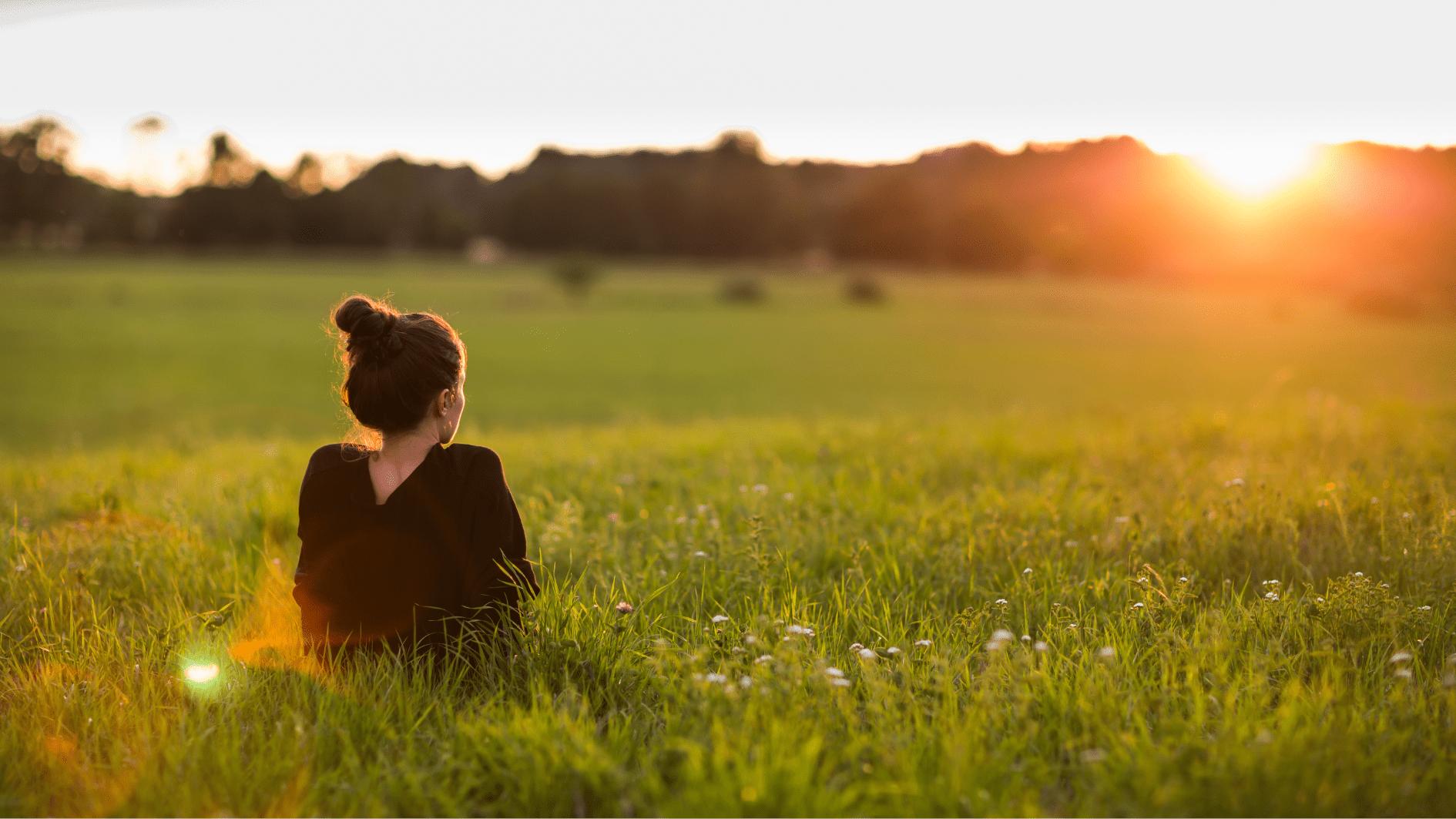 Đừng né tránh nữa, hãy ở lại với nỗi đau 