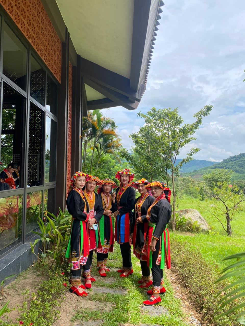 Thăm Bản gái đẹp dưới chân Yên Tử