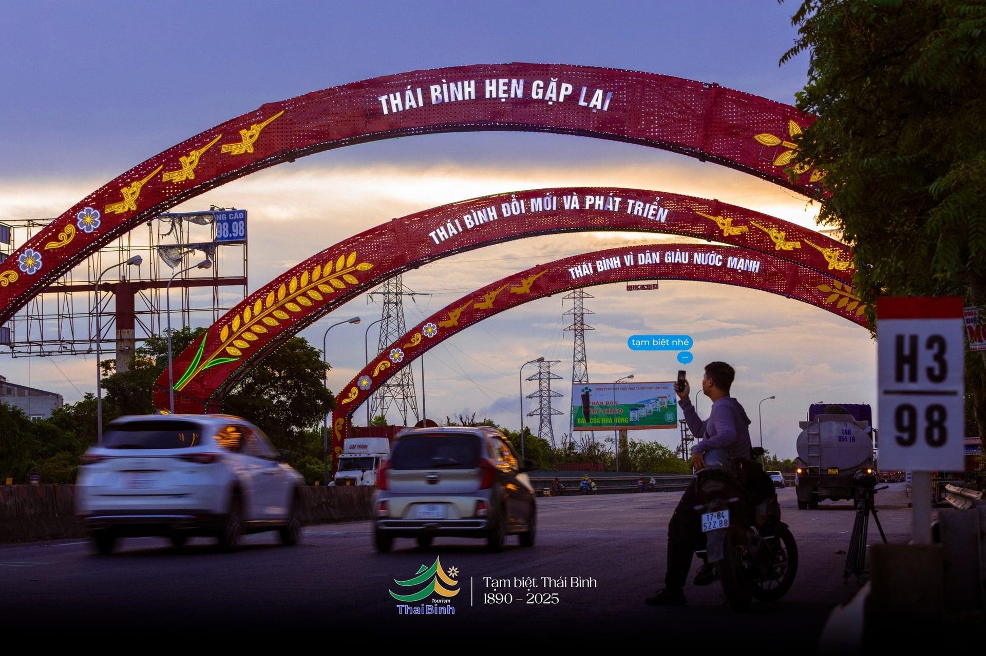 Bộ ảnh về quê hương Thái Bình của chàng trai quê lúa gây xúc động mạnh