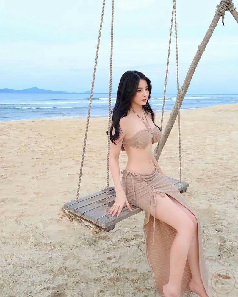 Ảnh DJ Mie bikini sexy khoe vóc dáng nóng bỏng cuốn hút