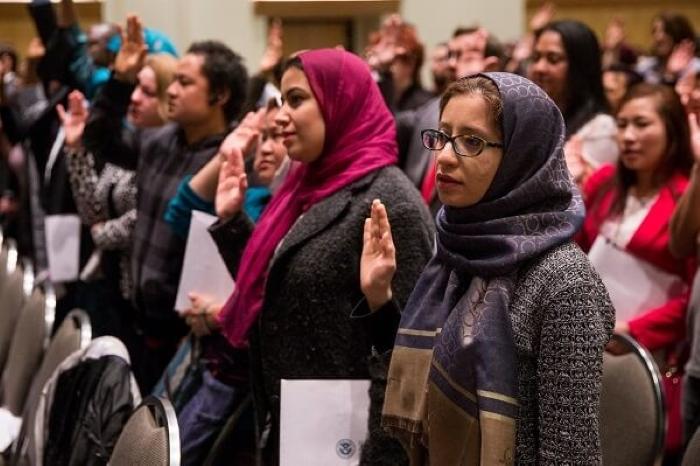 Visa Mỹ loại R là gì? Điều kiện để xin visa Mỹ loại R