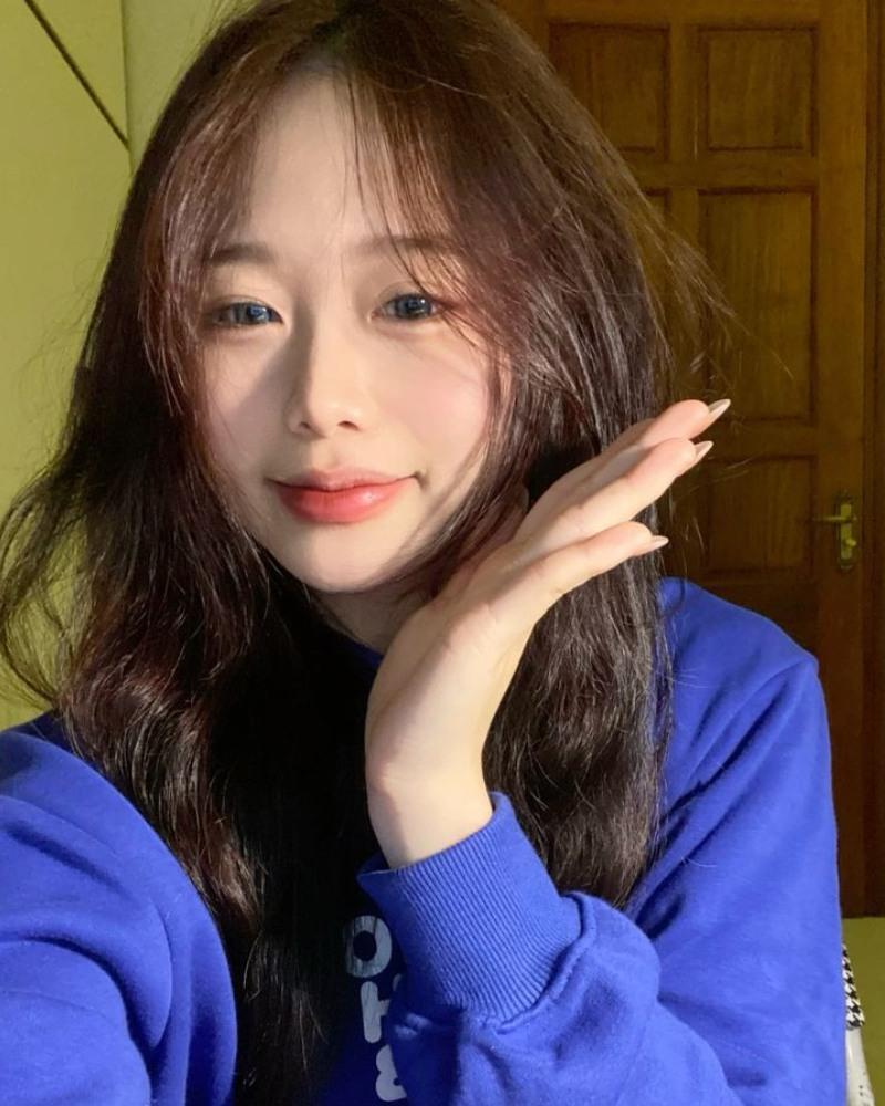 30+ Ảnh gái xinh Bigo khoe hàng không che full HD