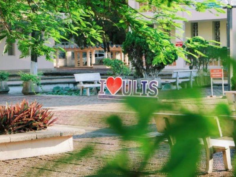 Ngôn ngữ Anh nên học trường nào? 9 trường đào tạo ngành Ngôn ngữ Anh tốt nhất